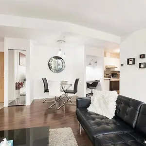 2bdrm Luxurious In Heart Of Downtown Vancouver