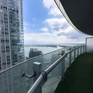 https://luxury-2-bedrooms-with-lakeview-cn-tower-entertainment.hotelstorontoontario.org