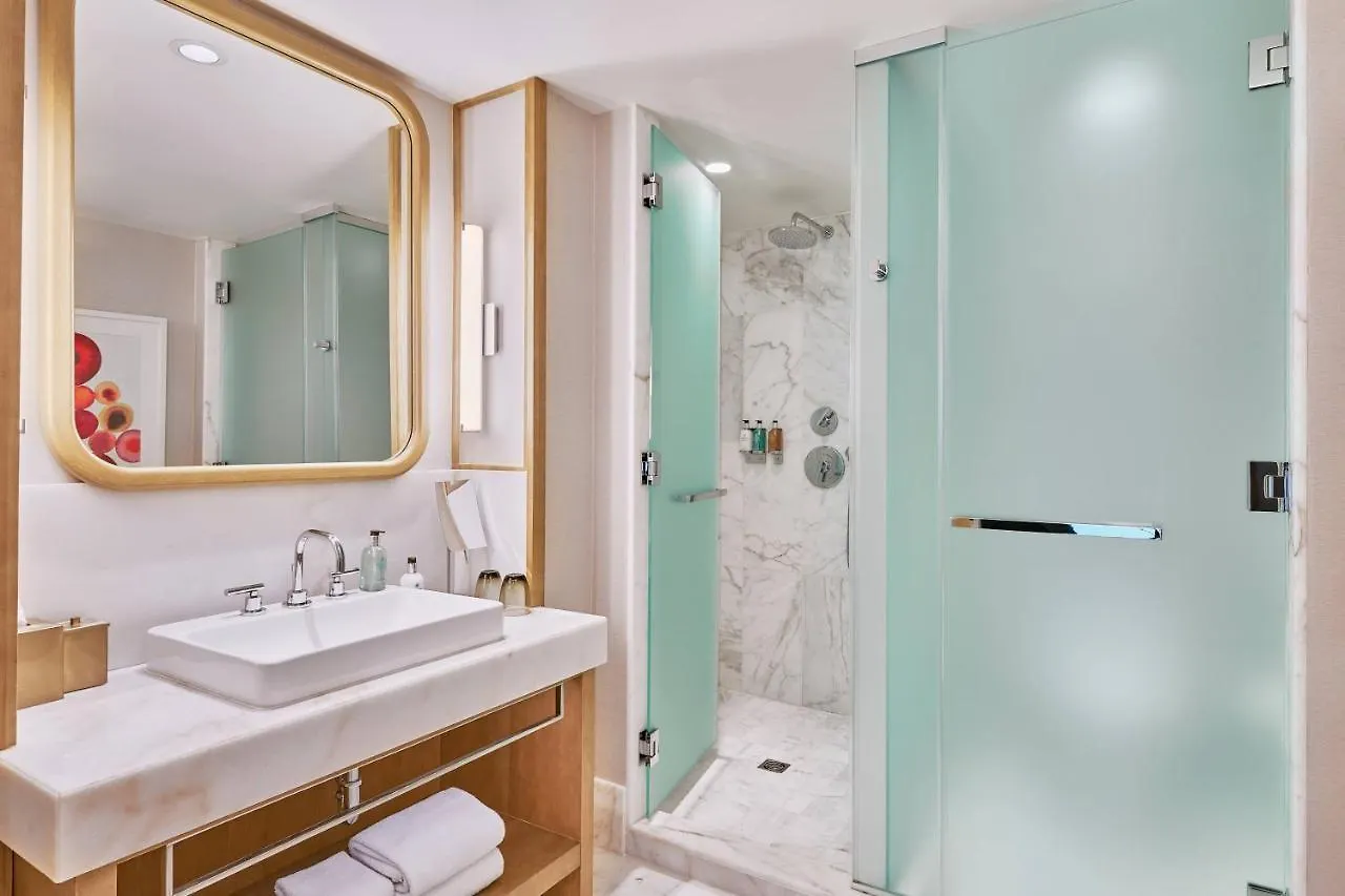 Jw Marriott Parq Βανκούβερ 5*,  Καναδάς