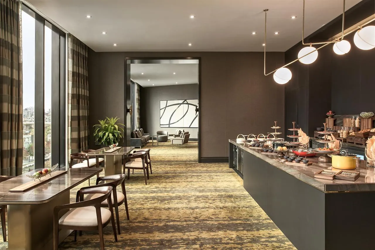 Jw Marriott Parq Vancouver Hotel