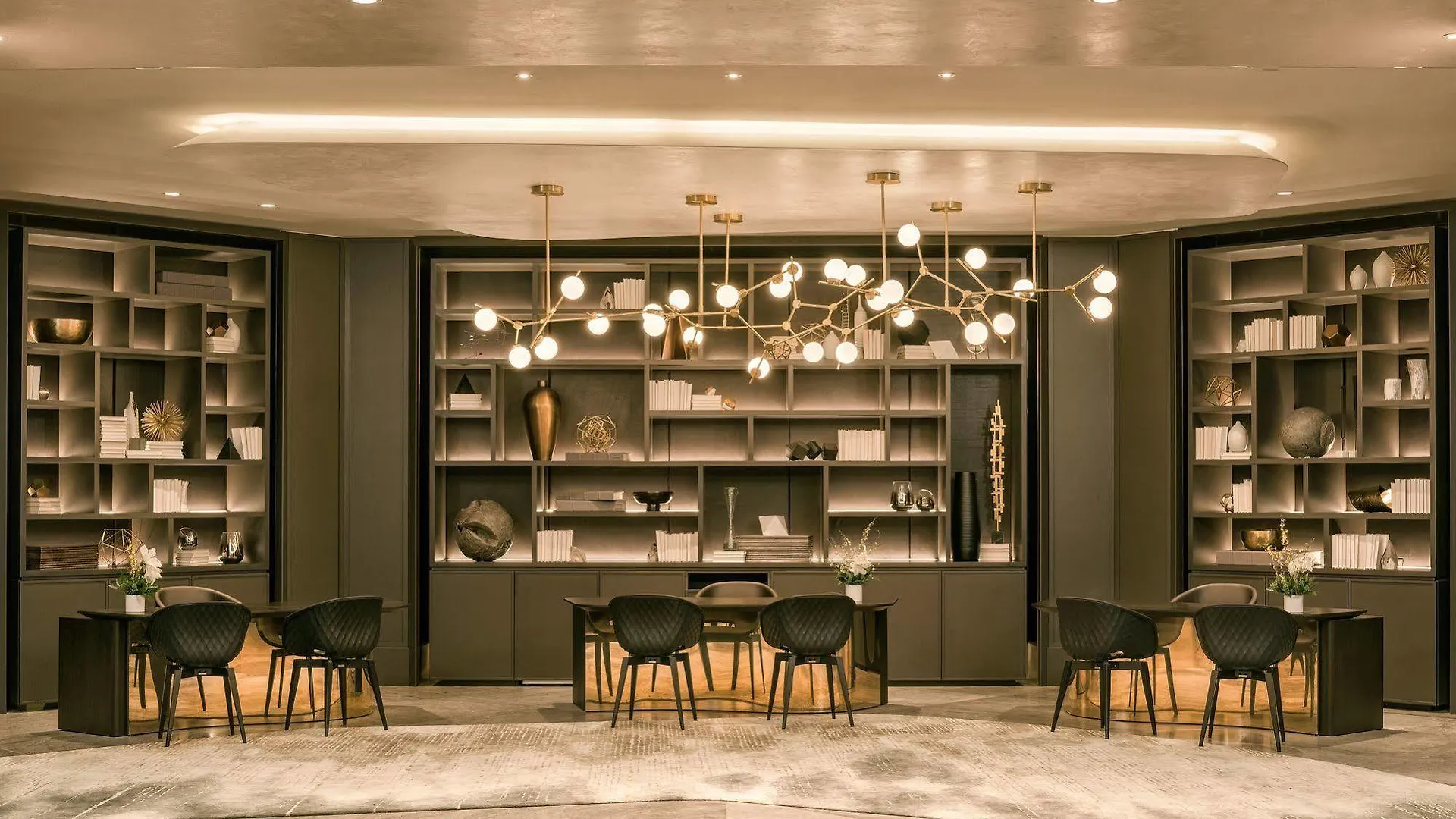 Jw Marriott Parq Vancouver Hotel